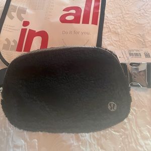 Brand New never worn (tag still on ) LuluLemon Everywherr Belt Bag !!!